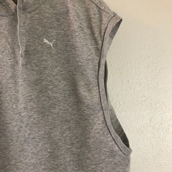 PUMA Cropped Sleeveless Hoodie Light Gray Heather. Size L. - Picture 6 of 9